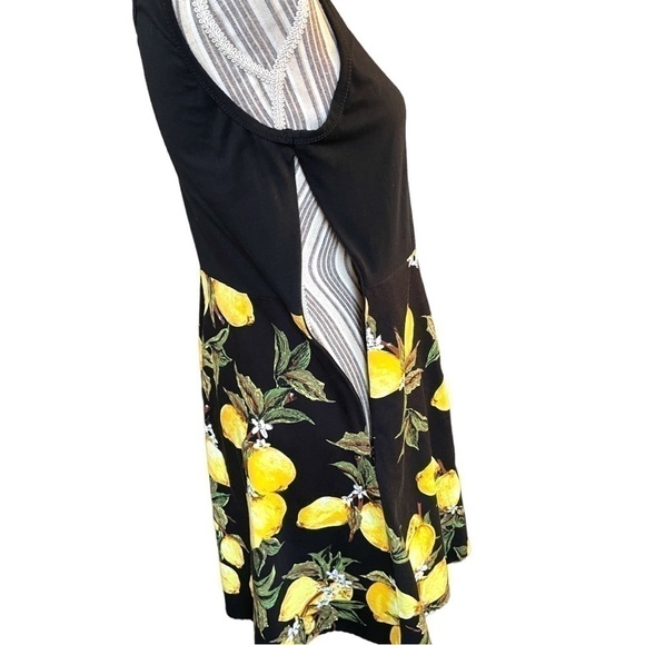 RETRO style dress, all tags removed, size medium, lots of stretch - Picture 4 of 5